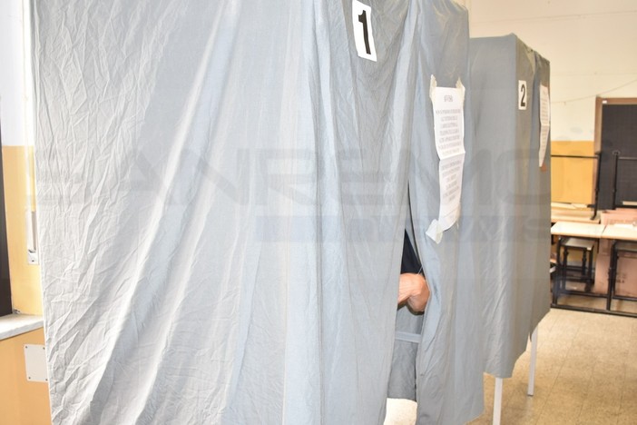 Elezioni Regionali 2024: lunedì prossimo in Camera di Commercio un dibattito pubblico organizzato dalla Cisl Elezioni Regionali 2024: lunedì prossimo in Camera di Commercio un dibattito pubblico organizzato dalla Cisl