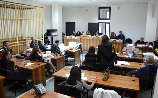 Reggio Calabria: udienza processo 'Breakfast', la difesa di Claudio Scajola non ci sta “L'aggravante mafiosa va respinta” Reggio Calabria: udienza processo 'Breakfast', la difesa di Claudio Scajola non ci sta “L'aggravante mafiosa va respinta”