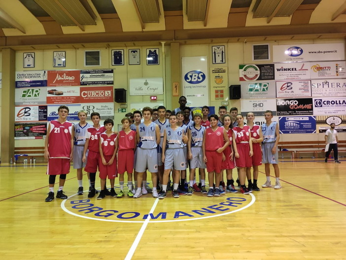 Pallacanestro: gli under 14 del Ventimiglia al 'Basket Pumpkin international basketball' Pallacanestro: gli under 14 del Ventimiglia al 'Basket Pumpkin international basketball'