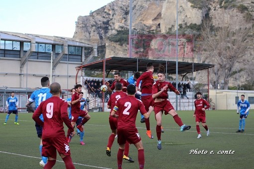 Calcio, Eccellenza. E' giusto pareggio tra Ventimiglia e Pietra Ligure: la cronaca del match
