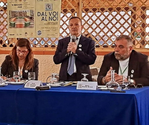 Burnout dei genitori e figli nei chatbot: lo studio che svela come l’IA diventa rifugio emotivo degli adolescenti