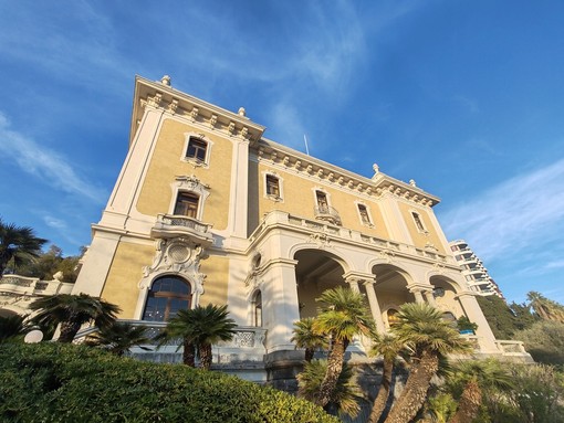 Bordighera e Villefranche-sur-Mer, 70 anni di amicizia guardando al futuro: il mare che unisce Bordighera e Villefranche-sur-Mer, 70 anni di amicizia guardando al futuro: il mare che unisce