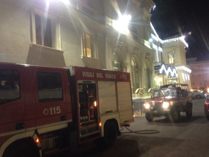 Sanremo: corto circuito ad un tostapane, piccolo incendio all'interno del bar del Casinò, evacuata una sala roulette