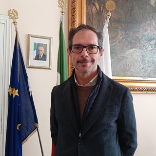 Bordighera, caso Bozzarelli, Ingenito: "Per il Puc mai detto di affidarlo a un tecnico fuori regione" Bordighera, caso Bozzarelli, Ingenito: "Per il Puc mai detto di affidarlo a un tecnico fuori regione"