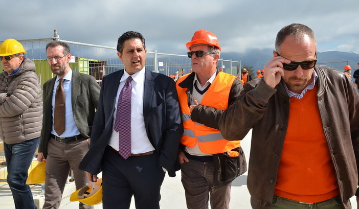 Visita del presidente della Regione Toti al 'Lotto 6': "Questo è un sito che ci porta verso il futuro" (Le interviste video)