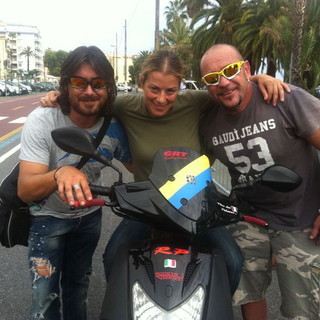 Nella foto Anna Andreussi navigatrice e compagna di Andreucci plurititolato Campione Rally, tra Candido Valeriano e Franco Borgogno al Sanremo dello scorso anno. Nella foto Anna Andreussi navigatrice e compagna di Andreucci plurititolato Campione Rally, tra Candido Valeriano e Franco Borgogno al Sanremo dello scorso anno.