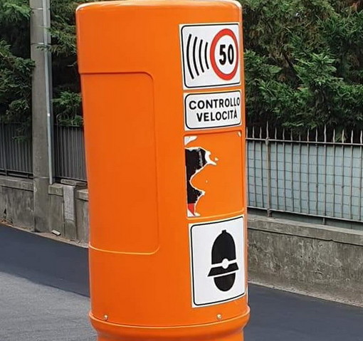 Sanremo: vandalizzati i 'Velo ok' appena installati in corso Inglesi, la conferma dello scarso senso civico di alcuni (Foto)