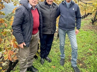 L'assessore Lombardi con i sindaci di Airole e Olivetta San Michele Andrea Molinari e Adriano Biancheri L'assessore Lombardi con i sindaci di Airole e Olivetta San Michele Andrea Molinari e Adriano Biancheri