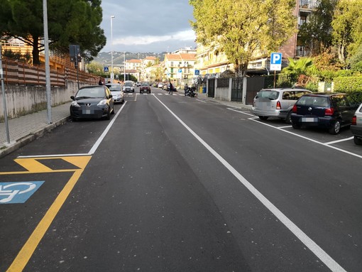 Imperia: posteggi liberi sul lato Palasalute di via Acquarone, Gagliano "Richiesta di personale scolastico e sanitario che ritengo giusta"
