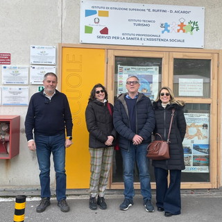 Rolando in visita alle scuole di Valle Armea: "Manutenzione, pulizia e ingressi presidiati"