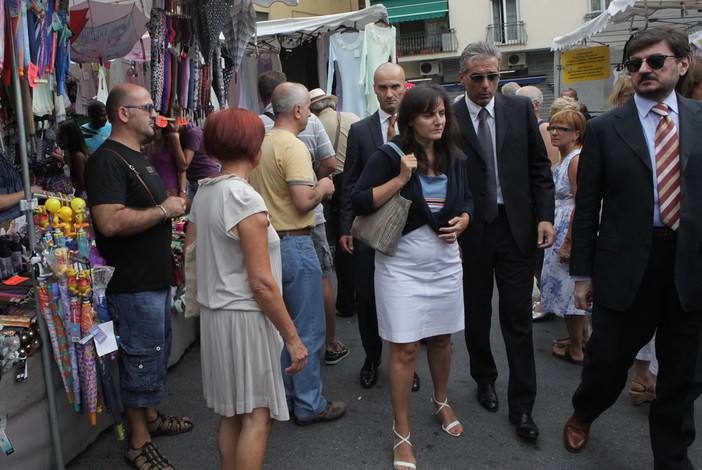 Sanremo. il Sottosegretario Sonia Viale visita il Commissariato ed il mercato Sanremo. il Sottosegretario Sonia Viale visita il Commissariato ed il mercato