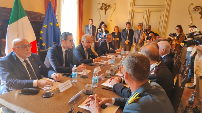 Emergenza migranti, Piantedosi: "Il Cpr non sarà realizzato a Ventimiglia dove serve accoglienza” Emergenza migranti, Piantedosi: "Il Cpr non sarà realizzato a Ventimiglia dove serve accoglienza”