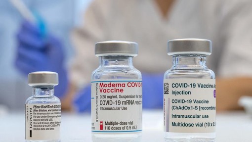 Covid, Toti: "Serve una semplificazione delle regole a fronte del 90% di italiani vaccinati" Covid, Toti: "Serve una semplificazione delle regole a fronte del 90% di italiani vaccinati"