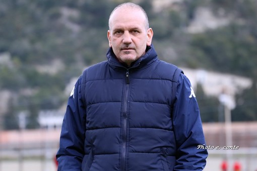 Calcio. Eccellenza, Ventimiglia col Valdivara per chiudere il discorso. Caverzan: "Ci manca un punto, i giochi sono ancora aperti"