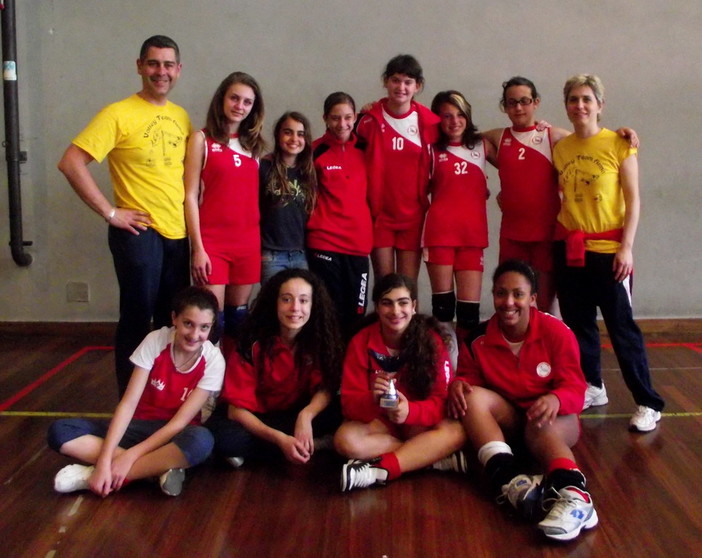 La VT Arma terza classificata al torneo di volley provinciale under 13, organizzato dalla Maurina Imperia La VT Arma terza classificata al torneo di volley provinciale under 13, organizzato dalla Maurina Imperia