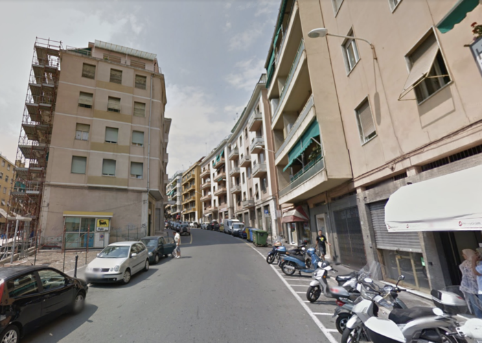 Sanremo: spaccio, schiamazzi e vendita di alcol fino a tarda sera in via Martiri, raccolta di firme ed esposto da parte di negozianti e residenti