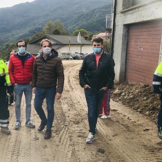 L’Assessore Marco Scajola oggi in Valle Arroscia per verificare i danni causati dal maltempo “La Regione non farà mancare il suo aiuto alle zone colpite” L’Assessore Marco Scajola oggi in Valle Arroscia per verificare i danni causati dal maltempo “La Regione non farà mancare il suo aiuto alle zone colpite”