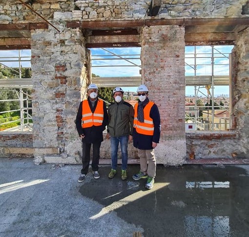 La visita del sindaco Ingenito al cantiere dell'Angst La visita del sindaco Ingenito al cantiere dell'Angst