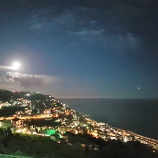 Sanremo in bicicletta con la luna piena: c’è tempo fino alle ore 12.00 di oggi sabato 25 agosto per le iscrizioni. Sanremo in bicicletta con la luna piena: c’è tempo fino alle ore 12.00 di oggi sabato 25 agosto per le iscrizioni.