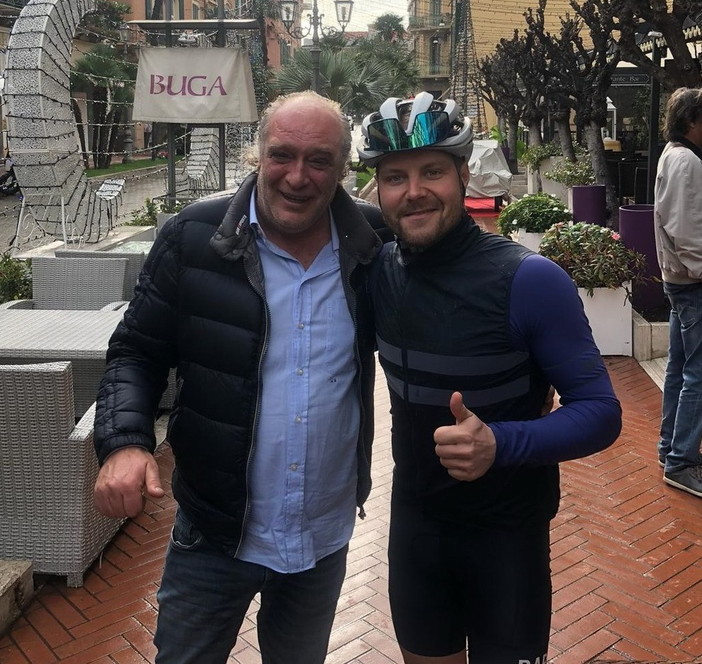 Bordighera: grande sorpresa ieri al 'Buga Buga', aperitivo per il campione di Formula Uno Valtteri Bottas (Foto) Bordighera: grande sorpresa ieri al 'Buga Buga', aperitivo per il campione di Formula Uno Valtteri Bottas (Foto)