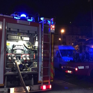Camporosso: principio di incendio ad una canna fumaria in via Volta, intervento di Vigili del Fuoco e 118 Camporosso: principio di incendio ad una canna fumaria in via Volta, intervento di Vigili del Fuoco e 118