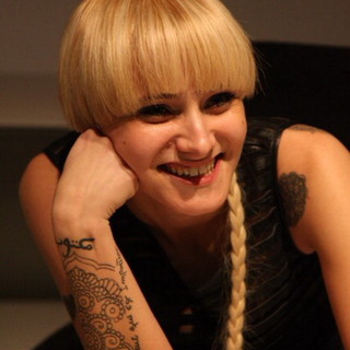 Festival di Sanremo 2014: tra le nuove proposte in gara c'è anche Veronica De Simone Festival di Sanremo 2014: tra le nuove proposte in gara c'è anche Veronica De Simone