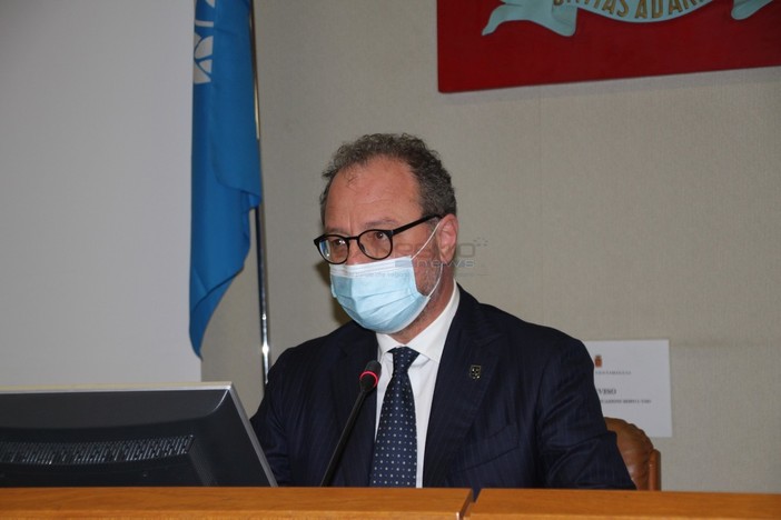 Le immagini dalla sala consiliare del Comune di Ventimiglia