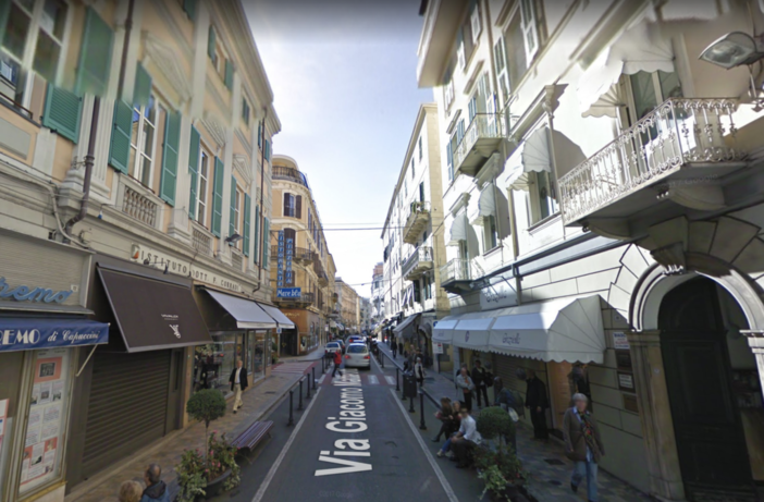 Le obsolete immagini di Google Street View in via Matteotti Le obsolete immagini di Google Street View in via Matteotti