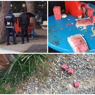 Diano Marina: veleno per topi al parco giochi del porto, indaga la Polizia Municipale (Foto) Diano Marina: veleno per topi al parco giochi del porto, indaga la Polizia Municipale (Foto)