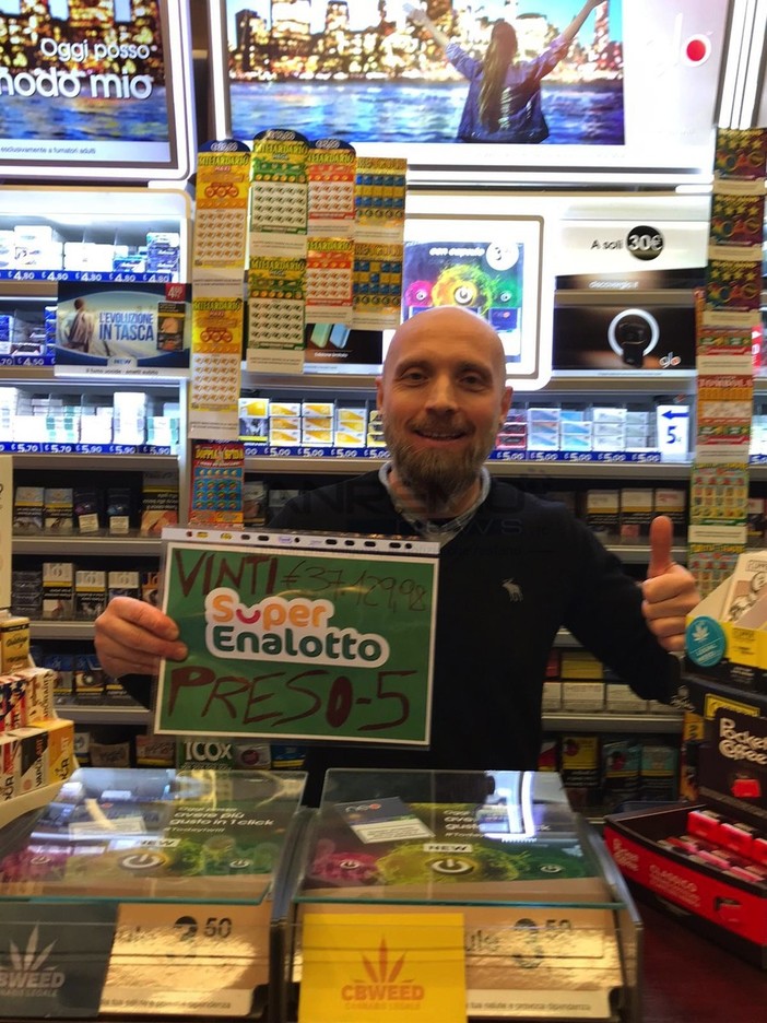 Alfredo Rinaldi della tabaccheria 'CaRina'