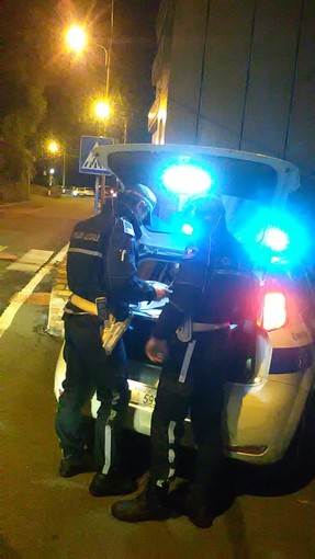 Sanremo: uomo investito sulle strisce pedonali in via Borea, sul posto ambulanza e Polizia Locale