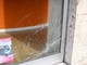 Sanremo: vetrina rotta in via Manzoni, la titolare "Mi hanno detto che non ci sono telecamere di sorveglianza" (Foto) Sanremo: vetrina rotta in via Manzoni, la titolare "Mi hanno detto che non ci sono telecamere di sorveglianza" (Foto)