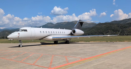 Adm e Gdf sequestrano 25mila euro al Riviera Airport di Villanova d’Albenga a un passeggero iracheno Adm e Gdf sequestrano 25mila euro al Riviera Airport di Villanova d’Albenga a un passeggero iracheno