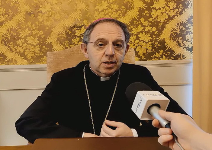 Il Vescovo Mons. Antonio Suetta Il Vescovo Mons. Antonio Suetta
