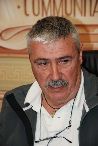 "Siamo nelle mani di una burocrazia devastante che rallenta ogni tentativo di sviluppo": il Sindaco Chiappori denuncia le Istituzioni