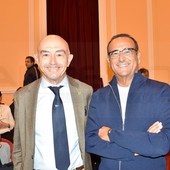 Il sindaco Mager e Carlo Conti lo scorso anno alla premiazione di 'Area Sanremo' Il sindaco Mager e Carlo Conti lo scorso anno alla premiazione di 'Area Sanremo'
