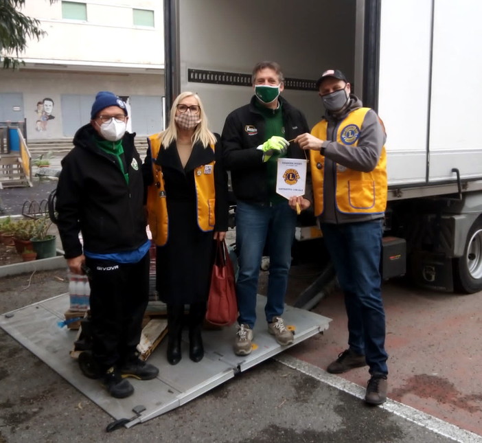 Anche il Lions Club Bordighera Otto Luoghi in campo per aiutare le famiglie in difficoltà Anche il Lions Club Bordighera Otto Luoghi in campo per aiutare le famiglie in difficoltà