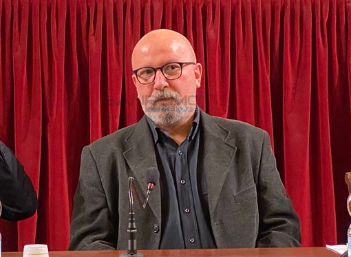 Sanremo: il Casinò apre la stagione dei Martedì Letterari sulle rotte del narcotraffico con il giornalista Valerio Cataldi (Foto e Video)