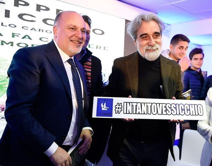 Festival -15: Casa Sanremo Tour, cresce l’attesa per l’arrivo del Maestro Beppe Vessicchio nella città dei fiori Festival -15: Casa Sanremo Tour, cresce l’attesa per l’arrivo del Maestro Beppe Vessicchio nella città dei fiori
