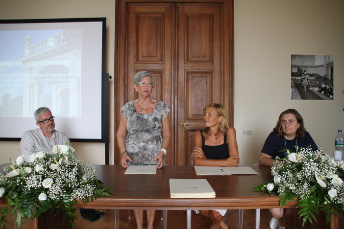 Le immagini della conferenza stampa Le immagini della conferenza stampa