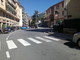 Sanremo: asfalto in via Galilei ma assenza di cartelli in piazza Eroi, automobilisti inferociti ma stop ai lavori per un guasto alla scarificatrice