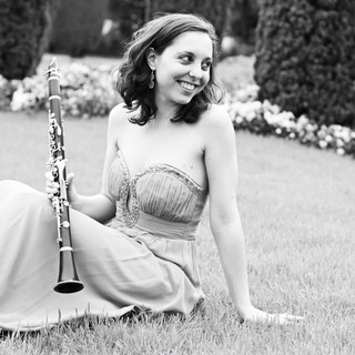 Con Valentina Rebaudo 'Musica ed educazione alla pace', da Ventimiglia al Messico passando per il Paraguay e la Palestina