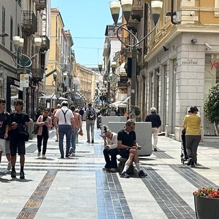 Meglio la Sanremo di oggi o quella di vent'anni fa? Parola ai cittadini: "Bene nelle infrastrutture, ma addio ai rapporti personali di una volta" Meglio la Sanremo di oggi o quella di vent'anni fa? Parola ai cittadini: "Bene nelle infrastrutture, ma addio ai rapporti personali di una volta"