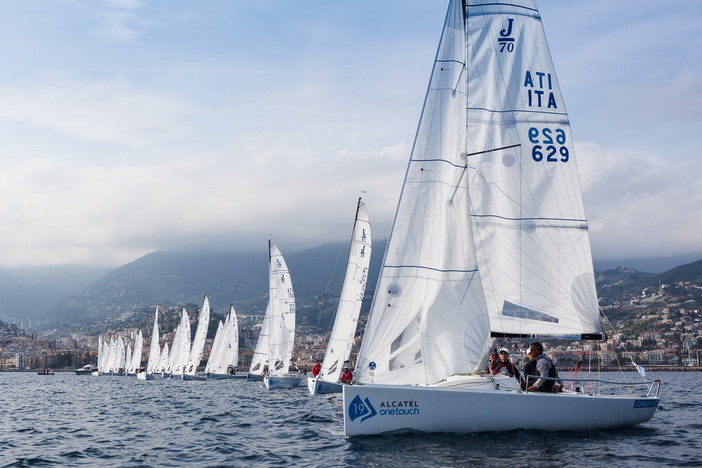 Vela: la carica dei J/70 torna in scena nelle acque di Sanremo da venerdì a domenica prossimi Vela: la carica dei J/70 torna in scena nelle acque di Sanremo da venerdì a domenica prossimi