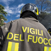 Auto in fiamme sull’Aurelia Bis a Valle Armea: paura tra gli automobilisti, traffico rallentato ma nessun ferito Auto in fiamme sull’Aurelia Bis a Valle Armea: paura tra gli automobilisti, traffico rallentato ma nessun ferito