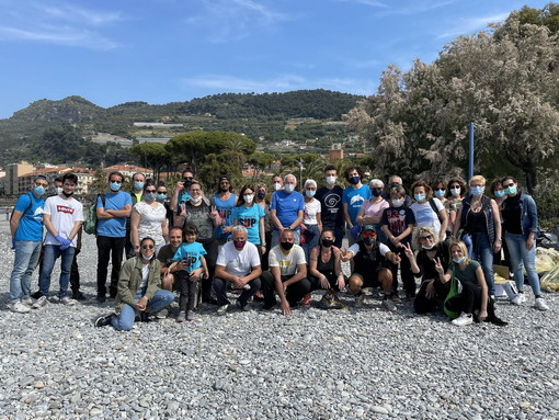 Ventimiglia: domenica prossima tornano i 'Sea Angels' per pulire dai rifiuti il litorale frontaliero