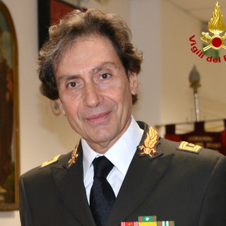 Vigili del Fuoco: si è insediato oggi a Genova il nuovo Direttore Regionale, l'Ing. Vincenzo Lotito Vigili del Fuoco: si è insediato oggi a Genova il nuovo Direttore Regionale, l'Ing. Vincenzo Lotito