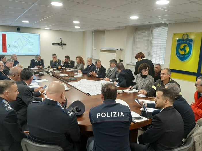 Savona: vertice in Prefettura, possibile riapertura a doppio senso di circolazione del viadotto sud della A6 Savona: vertice in Prefettura, possibile riapertura a doppio senso di circolazione del viadotto sud della A6