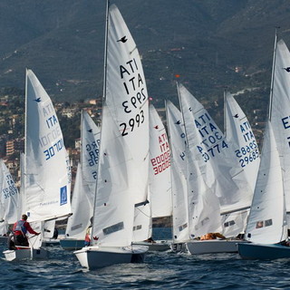 Vela: arrivati alle 20.20 i due velisti partiti questa mattina da San Bartolomeo al Mare