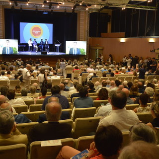 Genova: è scattato oggi nel capoluogo 'Vivaio Liguria', il progetto di Toti per il rilancio del centrodestra (Foto e Video) Genova: è scattato oggi nel capoluogo 'Vivaio Liguria', il progetto di Toti per il rilancio del centrodestra (Foto e Video)